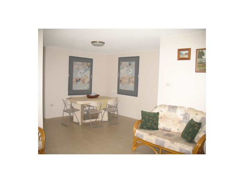 2/10 Ozone St, The Entrance NSW 2261