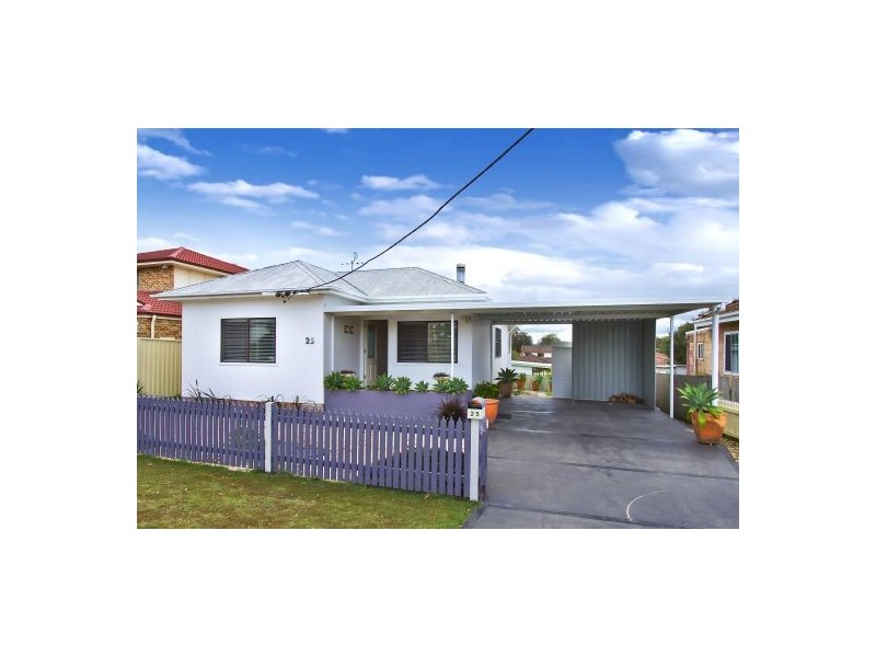 25 McGirr Ave, The Entrance NSW 2261