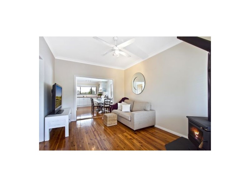 25 McGirr Ave, The Entrance NSW 2261