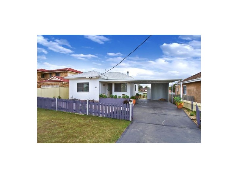 25 McGirr Ave, The Entrance NSW 2261