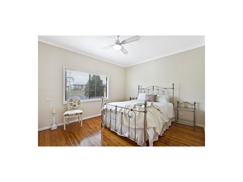 25 McGirr Ave, The Entrance NSW 2261