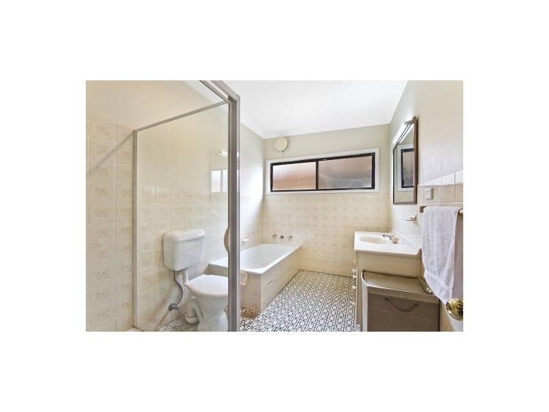 25 McGirr Ave, The Entrance NSW 2261