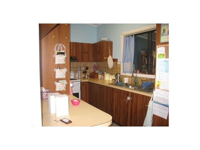 35 Flinders Ave, Killarney Vale NSW 2261