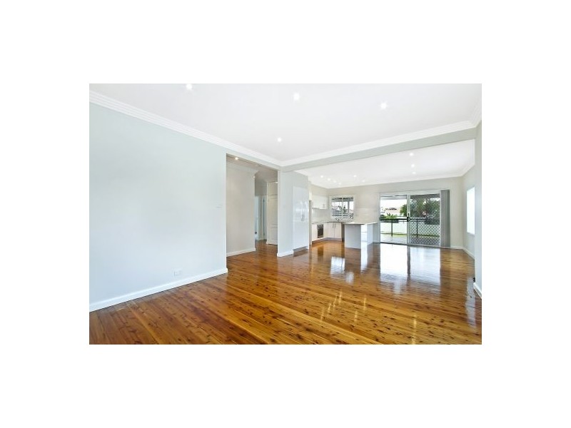 114 Elsiemer Street, Toowoon Bay NSW 2261