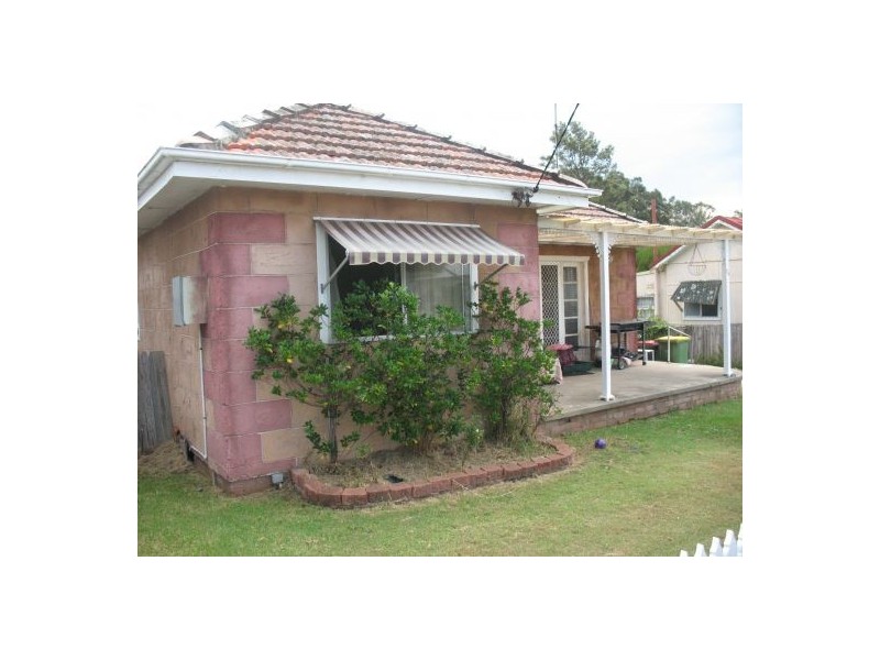 23 McGirr Avenue, The Entrance NSW 2261