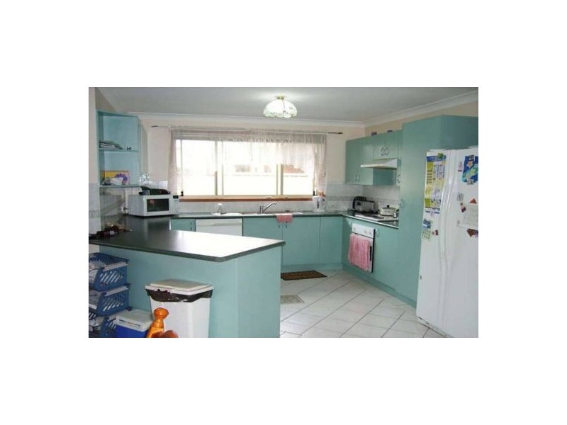 16 Wilfred Barrett Dr, The Entrance North NSW 2261