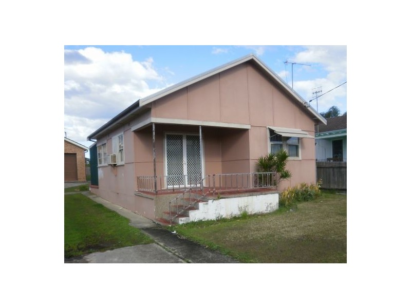 16 McGirr Ave, The Entrance NSW 2261