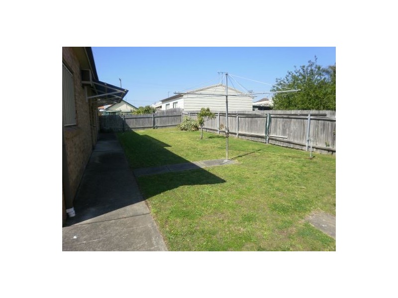 16 McGirr Ave, The Entrance NSW 2261