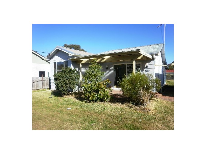 1 Sutton Ave, Long Jetty NSW 2261