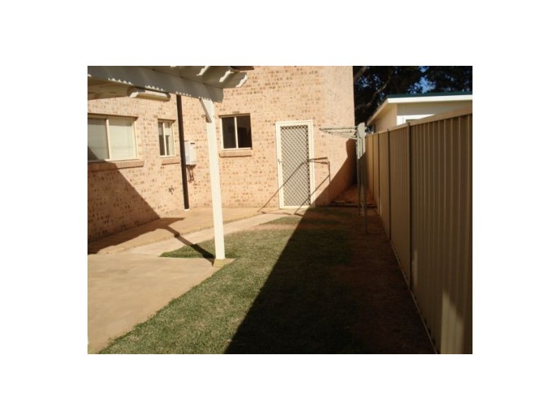 2/5 Benelong Street, The Entrance NSW 2261