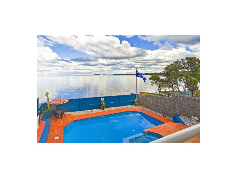 84 Marks Rd, Gorokan NSW 2263