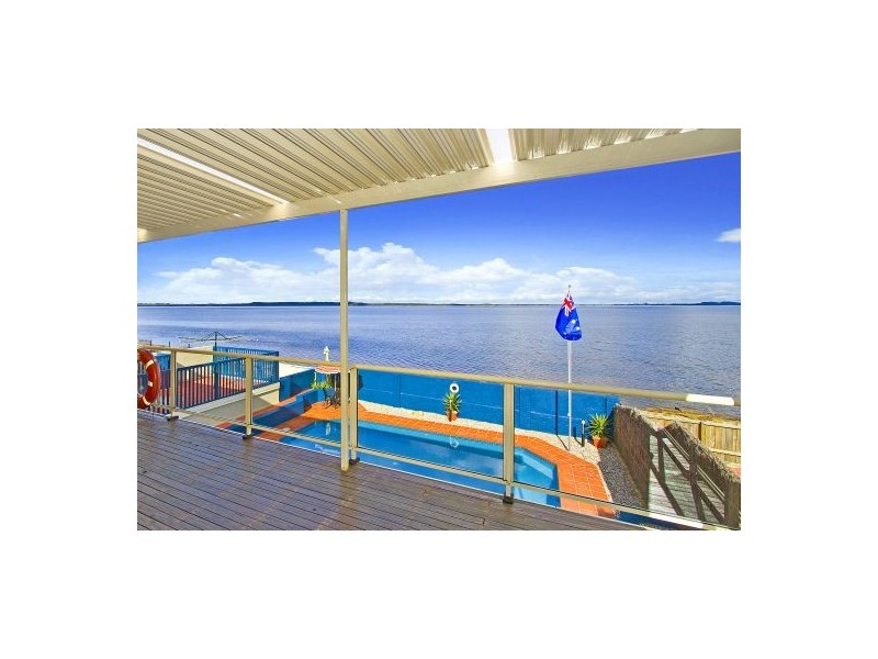 84 Marks Rd, Gorokan NSW 2263