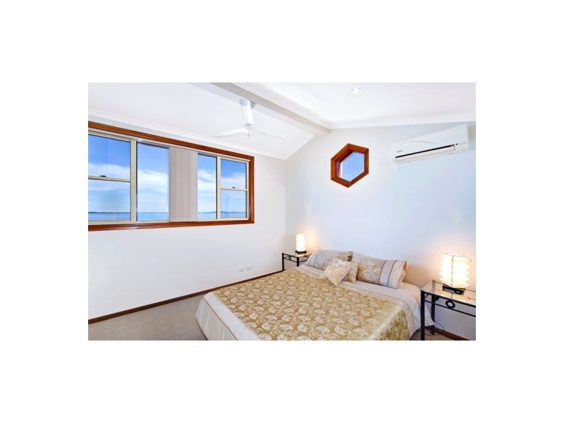 84 Marks Rd, Gorokan NSW 2263