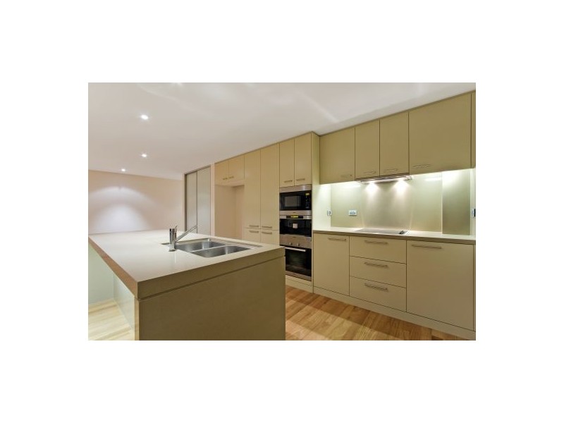 1/1  Hutton Rd, The Entrance NSW 2261