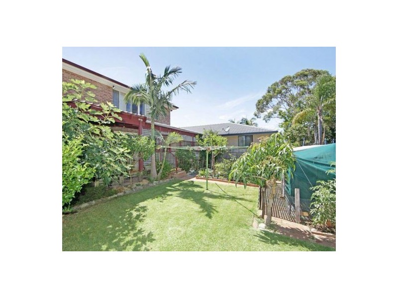 30 George Evans Rd, Killarney Vale NSW 2261