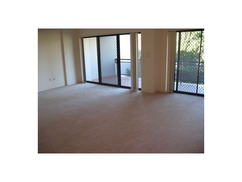 3/61 Donnison St, Gosford NSW 2250