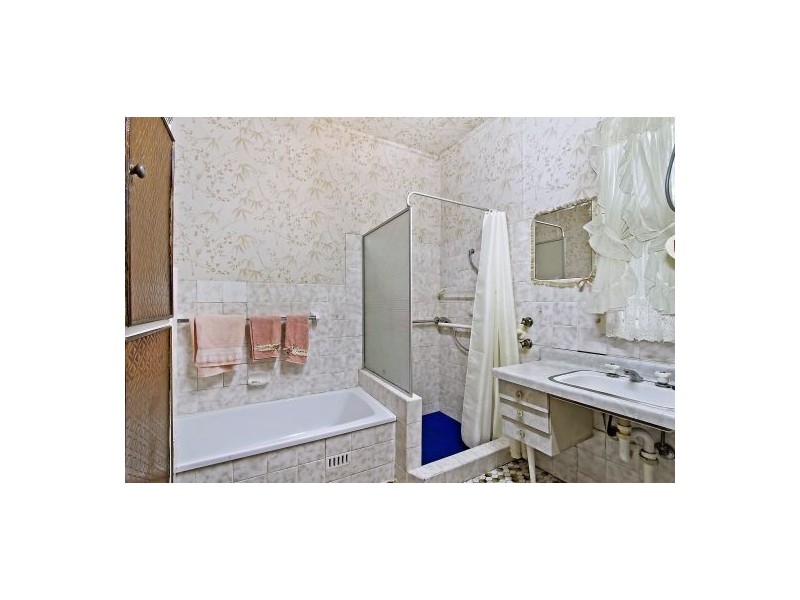 94 Pacific St, Long Jetty NSW 2261