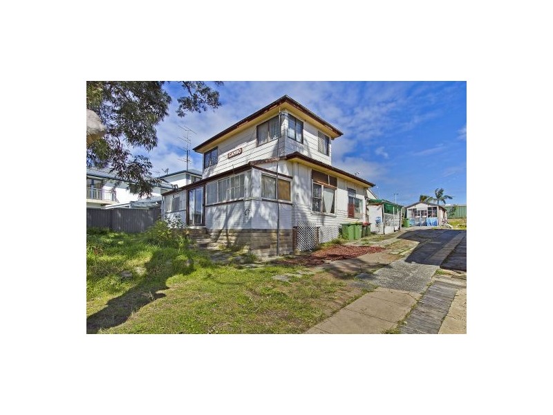 7-9 Anzac Pd, The Entrance NSW 2261