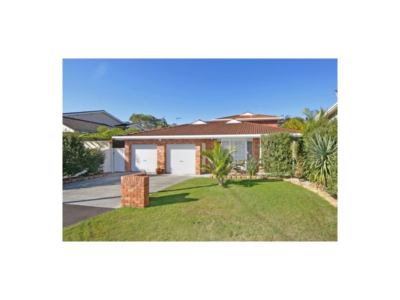 16 Crosby Cres, Killarney Vale NSW 2261