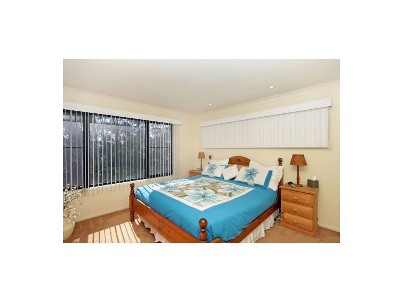 14 Pasadena Ave, Bateau Bay NSW 2261