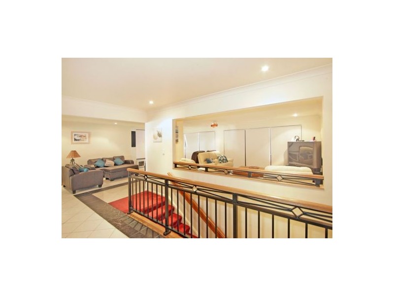 14 Pasadena Ave, Bateau Bay NSW 2261