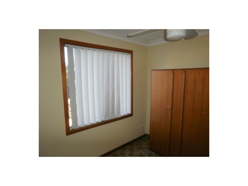 2/120  Wallarah Road, Gorokan NSW 2263