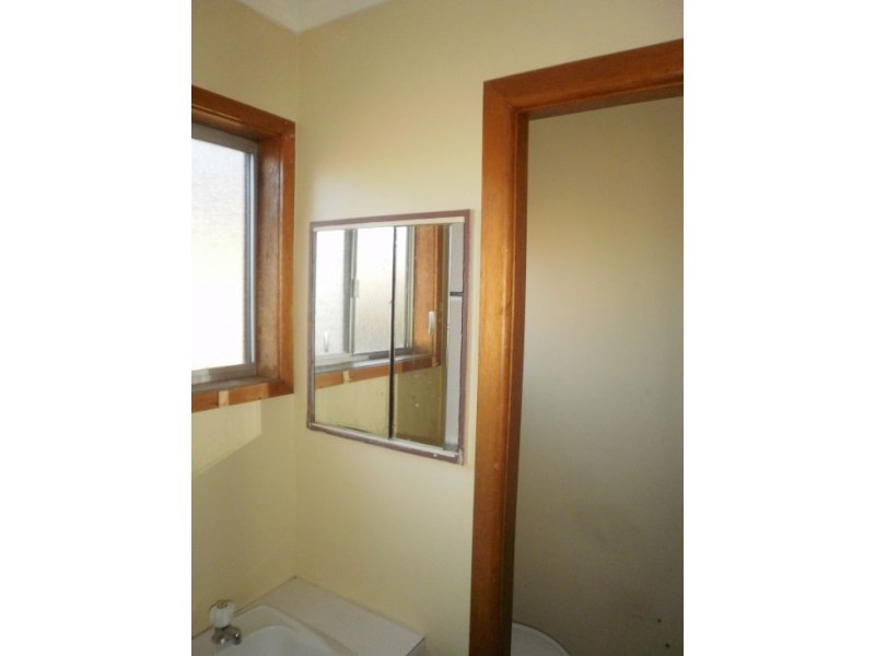 2/120  Wallarah Road, Gorokan NSW 2263