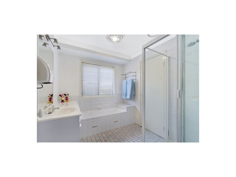 18 Kula Close, Buff Point NSW 2262