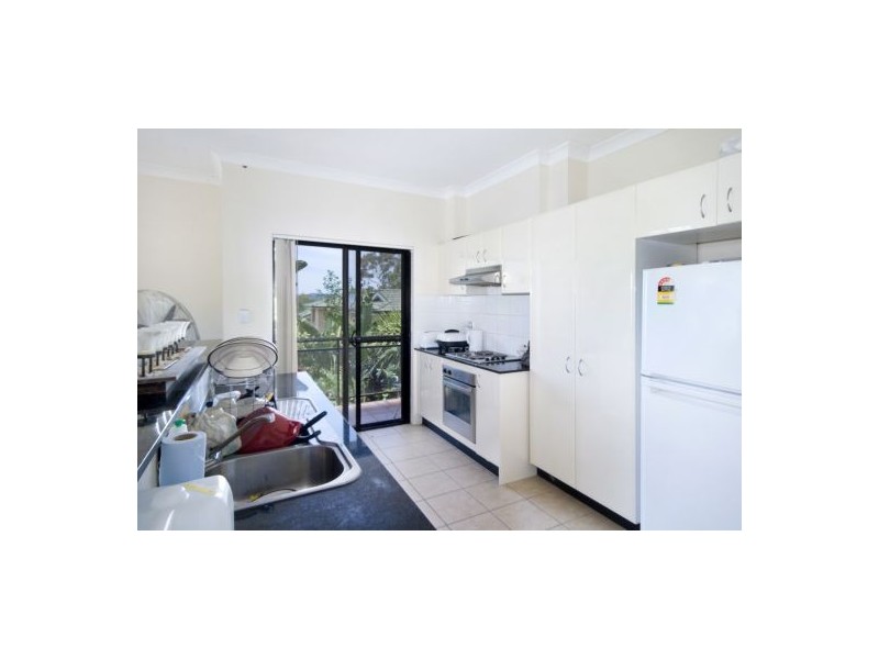 10/61 Donnison Street, Gosford NSW 2250