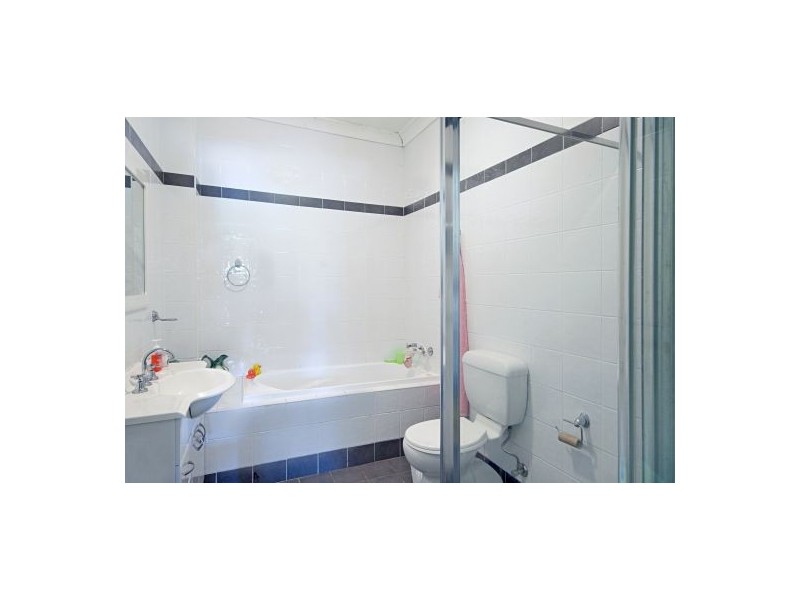 10/61 Donnison Street, Gosford NSW 2250