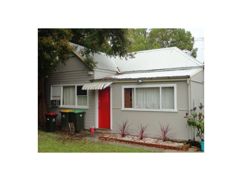 23 Cary St, Wyoming NSW 2250