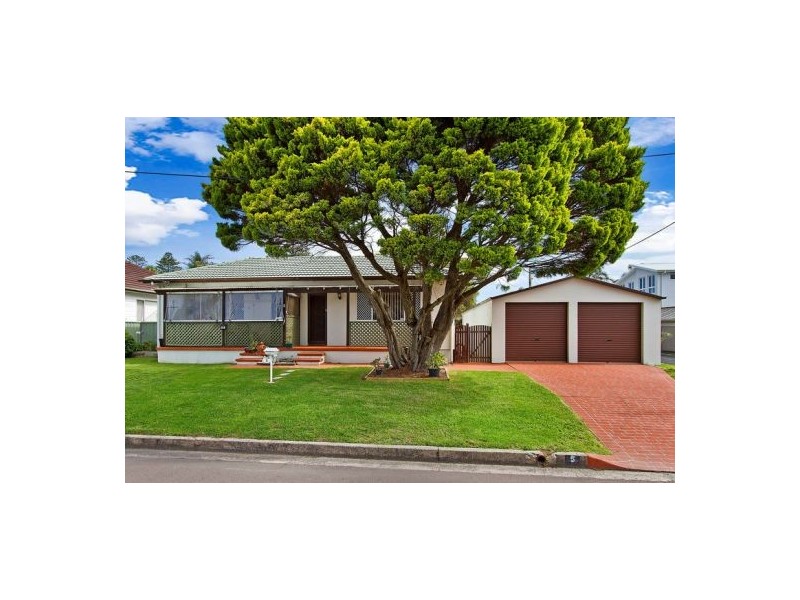 5 Hargraves Street, The Entrance North NSW 2261