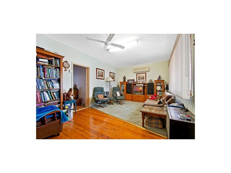 5 Hargraves Street, The Entrance North NSW 2261