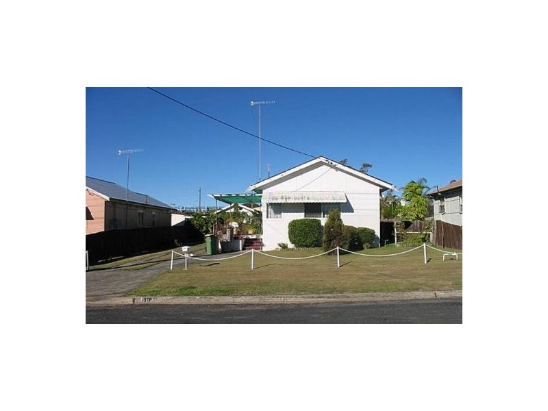 18 McGirr Ave, The Entrance NSW 2261