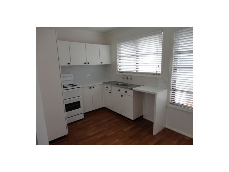 2/137  Ocean Parade, Blue Bay NSW 2261