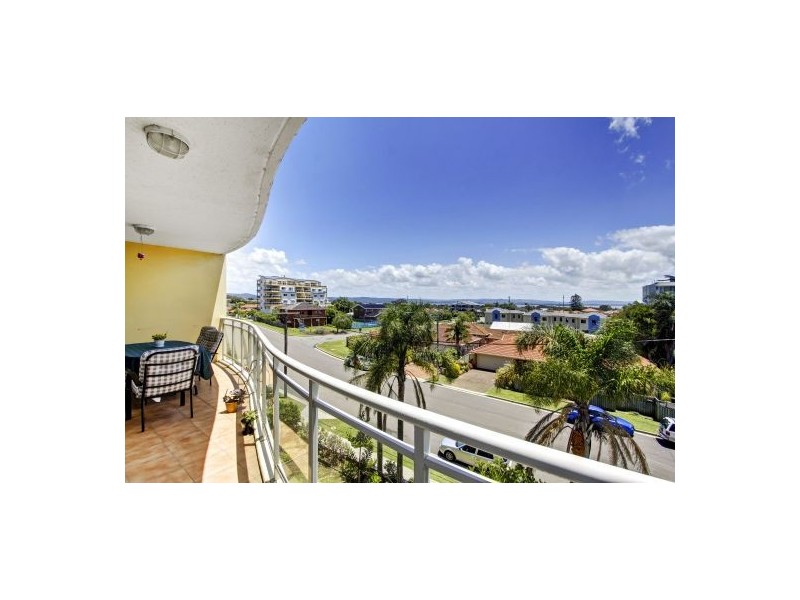 17/2 Copnor Ave, The Entrance NSW 2261