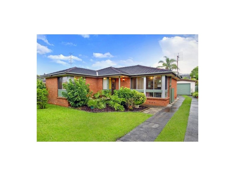 15 Belford Ave, Bateau Bay NSW 2261