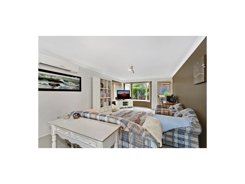 95 Mountain View Dr, Woongarrah NSW 2259