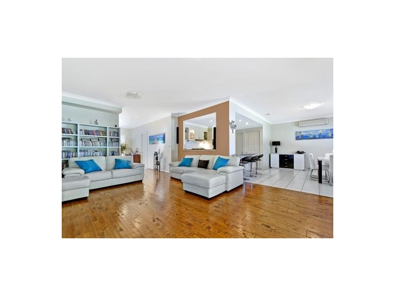 33 Greenwich Pl, Mardi NSW 2259