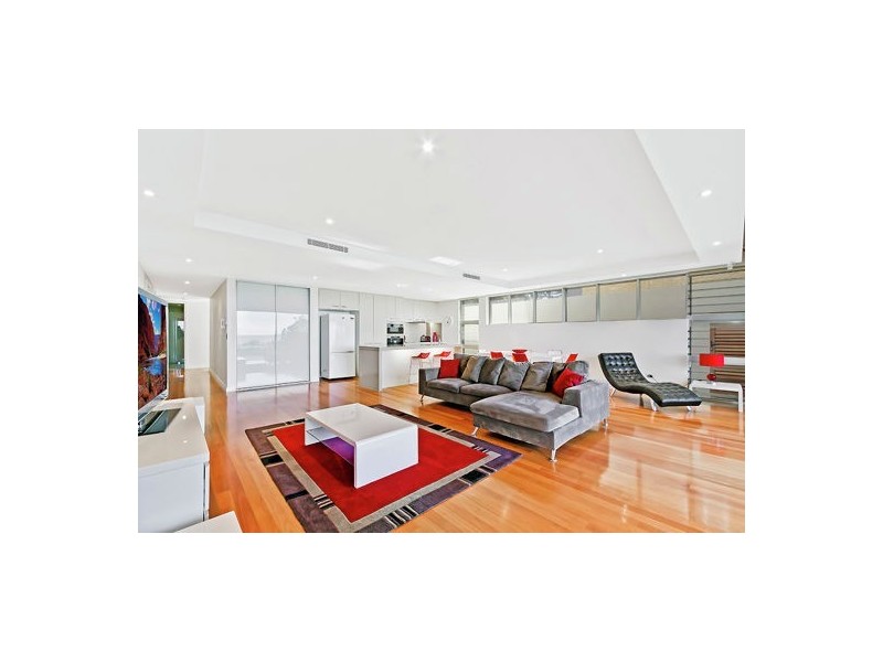 2/1 Hutton Road, The Entrance North NSW 2261
