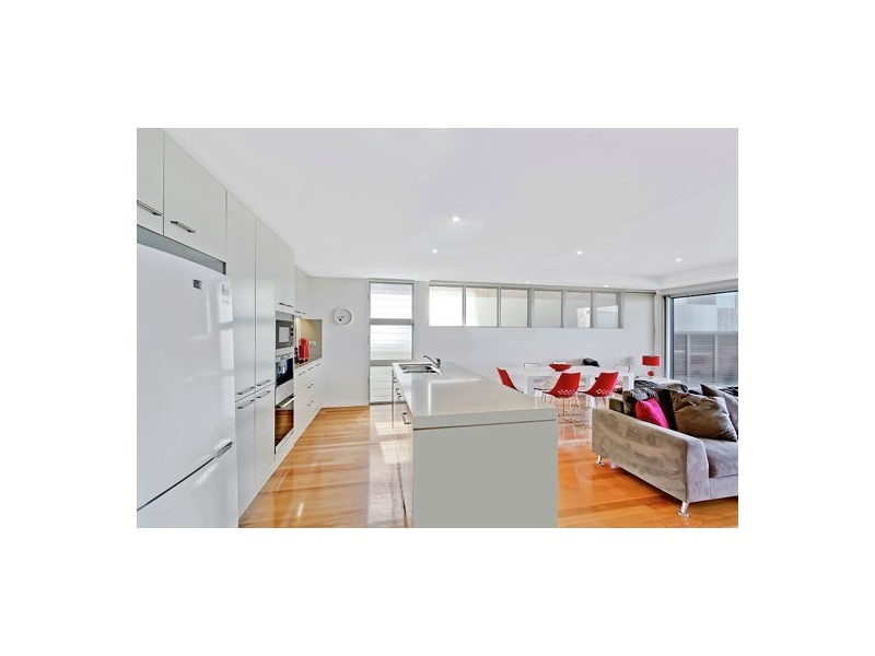 2/1 Hutton Road, The Entrance North NSW 2261