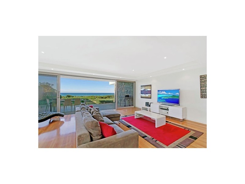 2/1 Hutton Road, The Entrance North NSW 2261