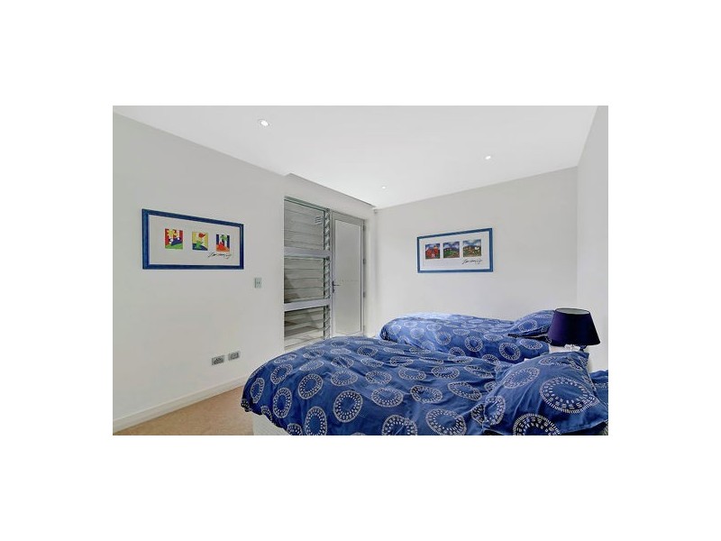 2/1 Hutton Road, The Entrance North NSW 2261