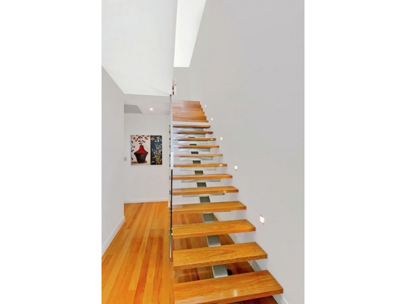2/1 Hutton Road, The Entrance North NSW 2261