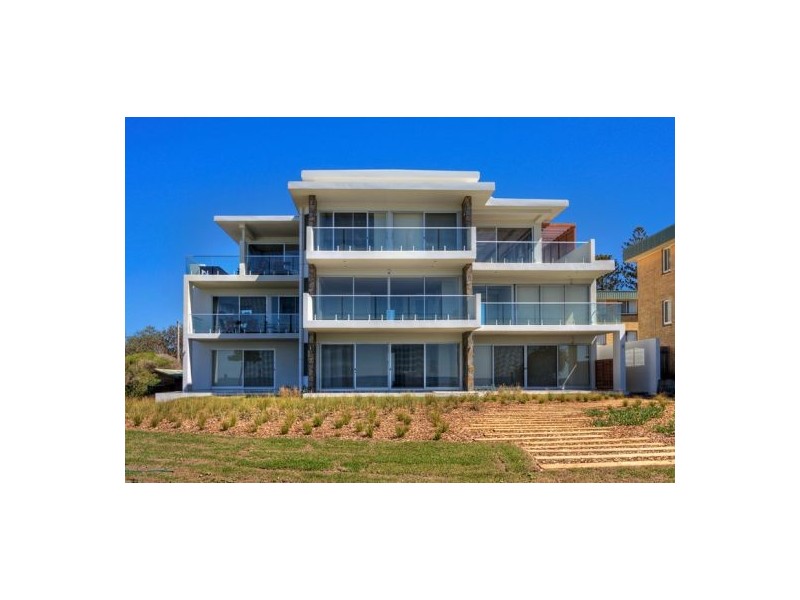 2/1 Hutton Road, The Entrance North NSW 2261