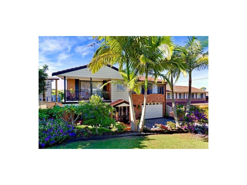 61 Hillside Dr, Berkeley Vale NSW 2261