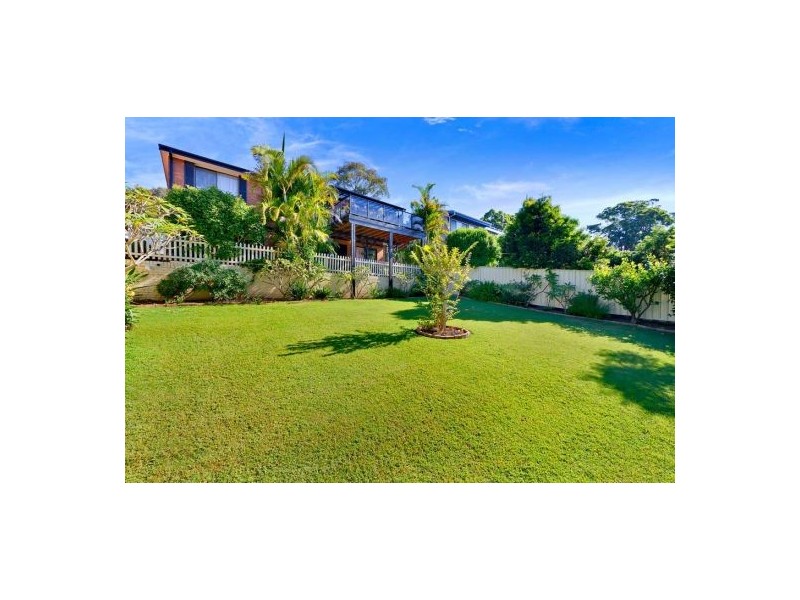 61 Hillside Dr, Berkeley Vale NSW 2261