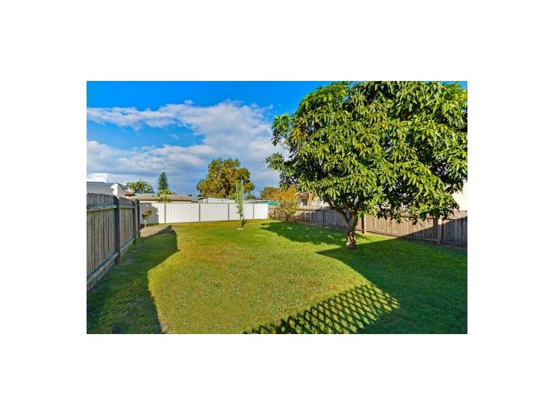 13 Manly Pd, The Entrance North NSW 2261