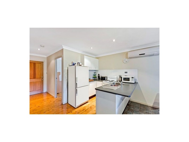 9 Montah Avenue, Berkeley Vale NSW 2261