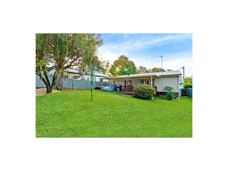 9 Montah Avenue, Berkeley Vale NSW 2261